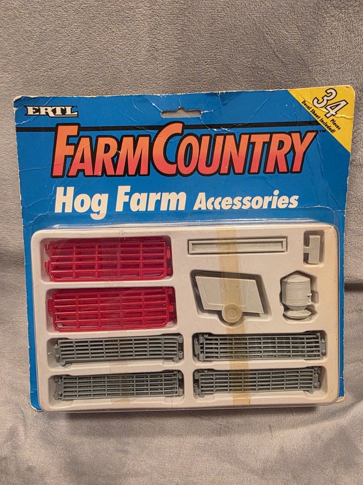 VTG  Ertl Farm Country Hog Farm Accessoriess S et