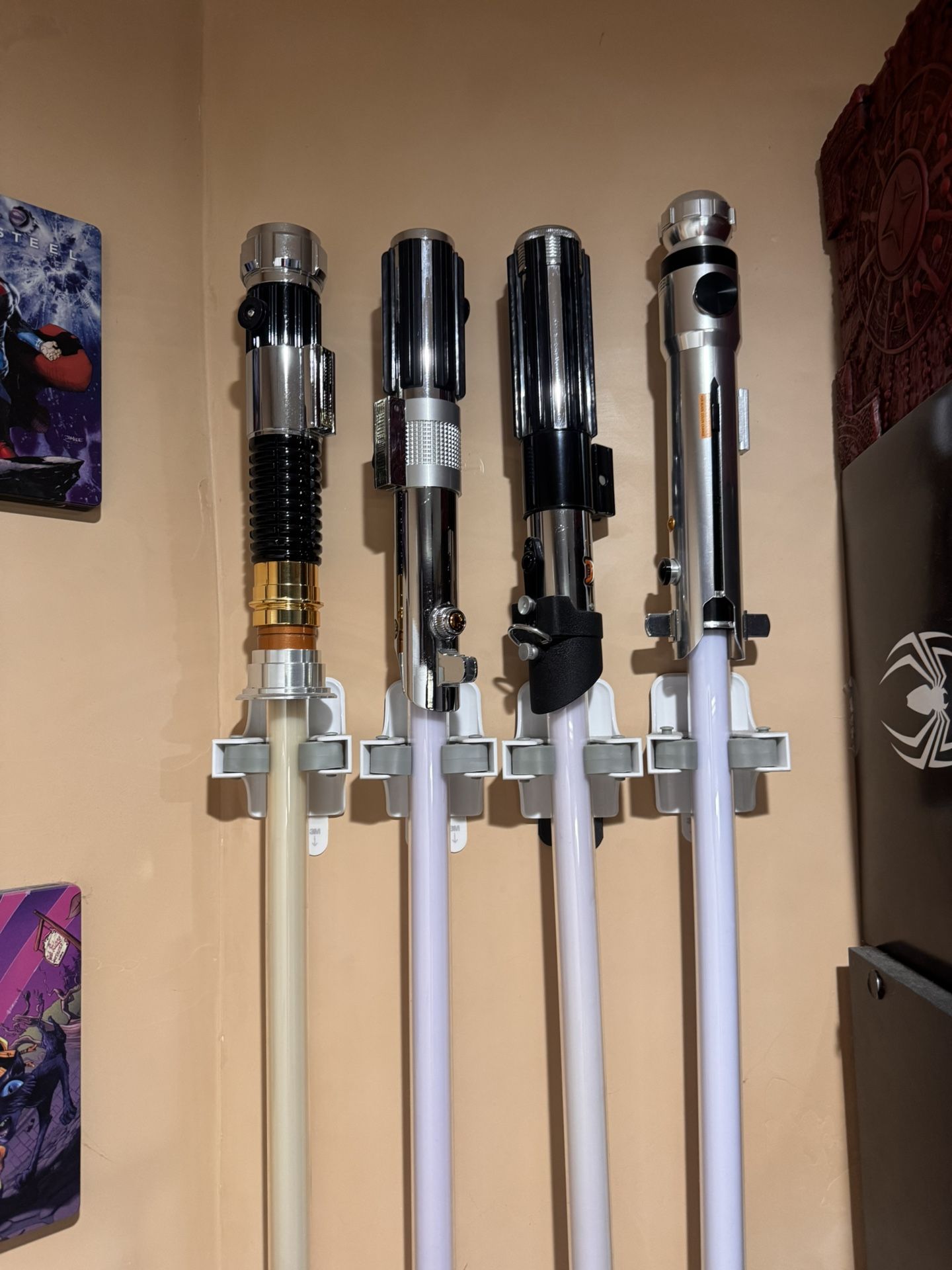 Star Wars Lightsabers Disneyland Master Replicas