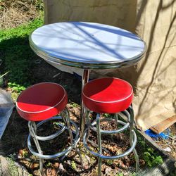 Retro 50s Dinner Table And Chairs 