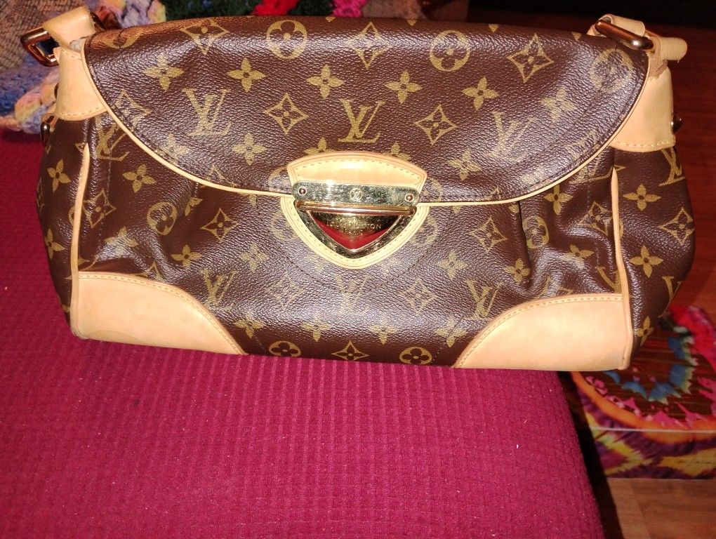 Rare Find: Louis Vuitton Beverly MM (2007) - Pristine Condition!
