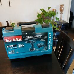 Makita 18v LXT Lithium-Ion Cordless 1/2" Hammer Driver Drill Kit