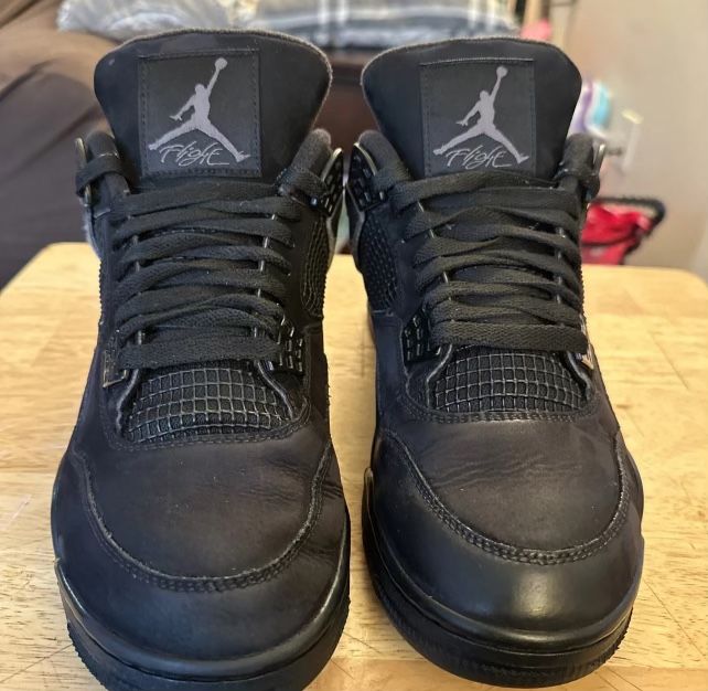 Jordan 4 Black Cats Size 11