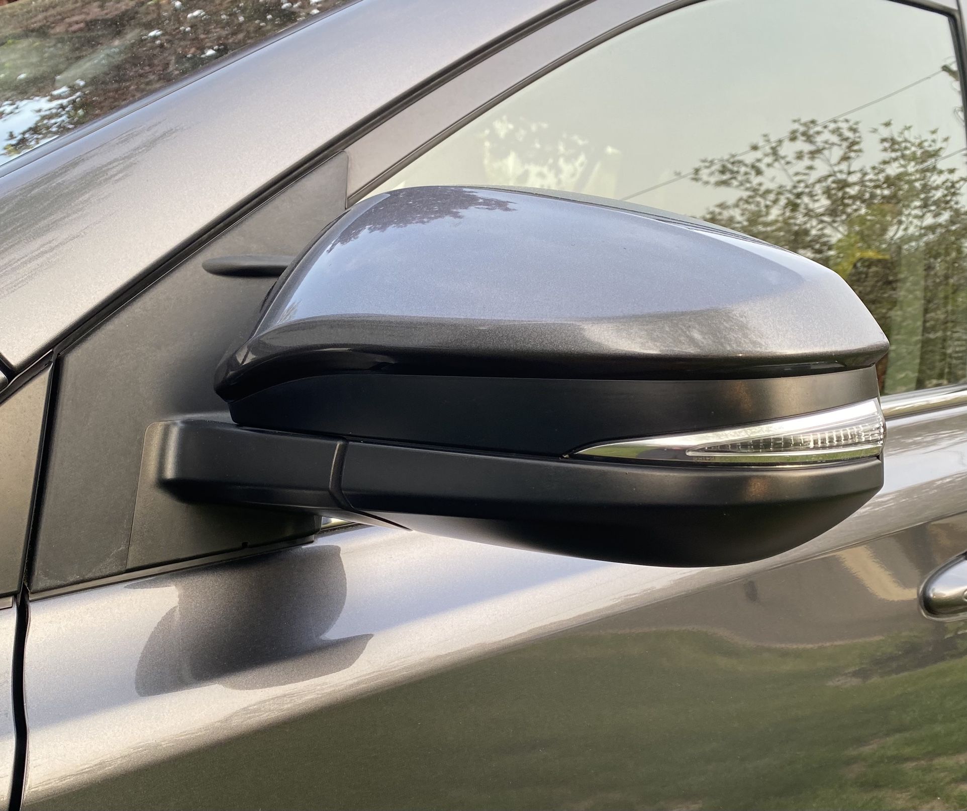Genuine OEM Driver left Door Mirror with Signal Lamp for Toyota RAV4 16-18