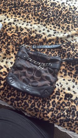Coach F19730 Signature Crossbody Bag
