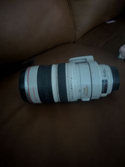 Canon 100-400mm f/3.5-5.6 L USM EF-Mount Lens {72}
Model #212491