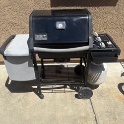 WEBER Genesis Grill / BBQ / Barbecue And Propane Tank 