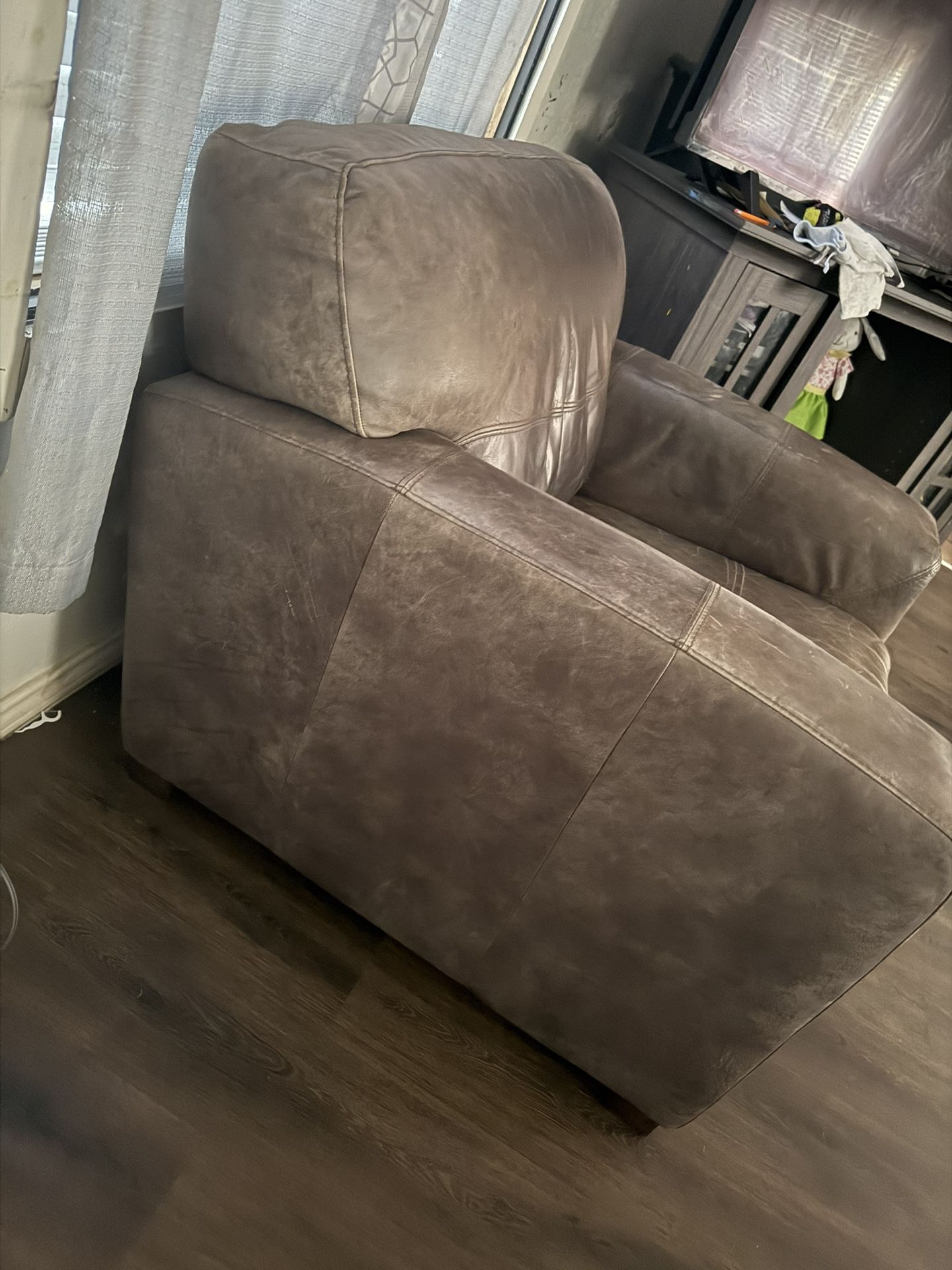 Learher Couch (OBO)
