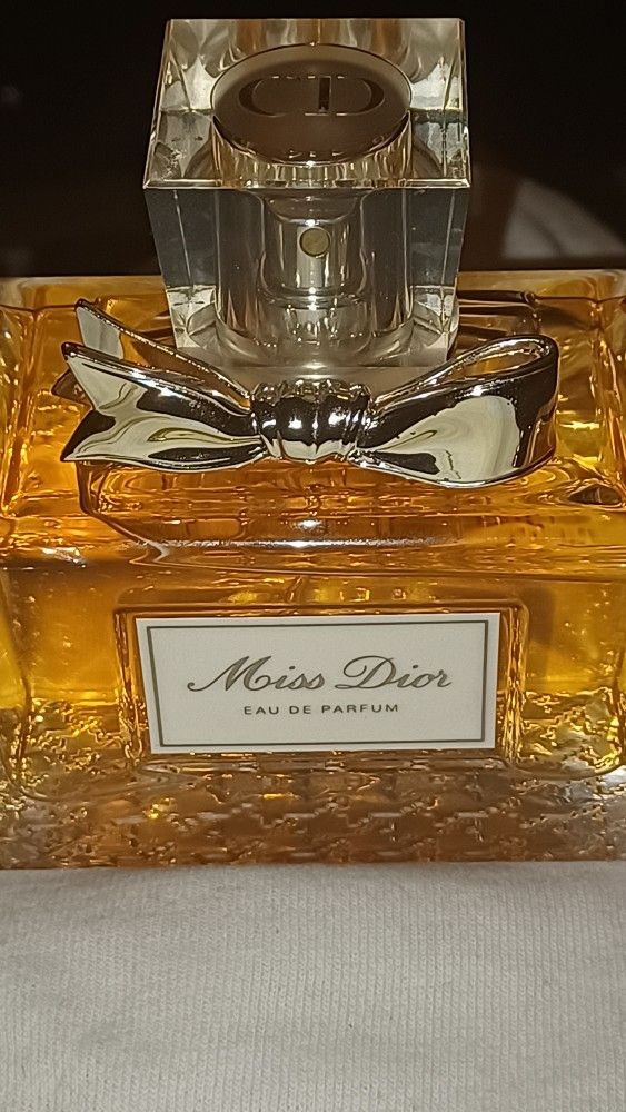 Miss Dior Eau De Parfum By Christian Dior ORIGINAL FORMULA
