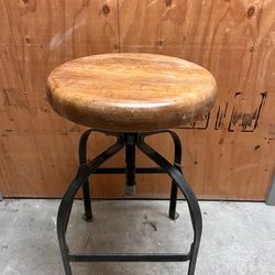 Adjustable Height Corkscrew Barstool