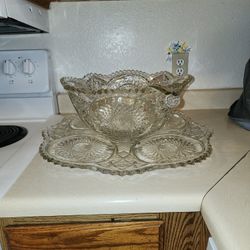 Vintage L.E.Smith Punch Bowl With Ladel Very Large