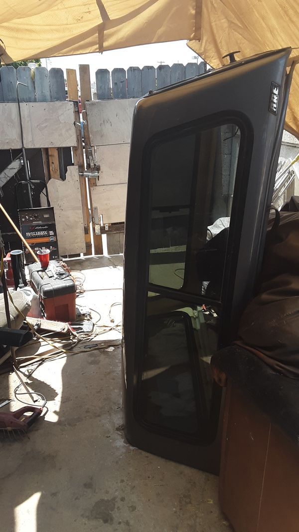 Fiberglass camper shell. [Dodge Dakota] 2005 for Sale in Phoenix, AZ