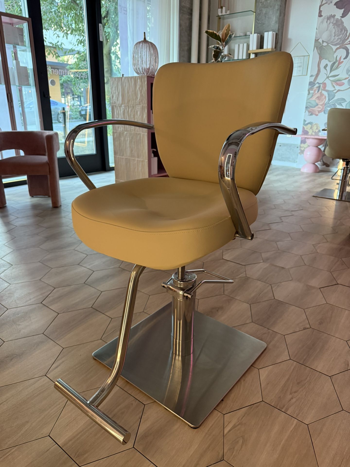 Hairstylist Chair