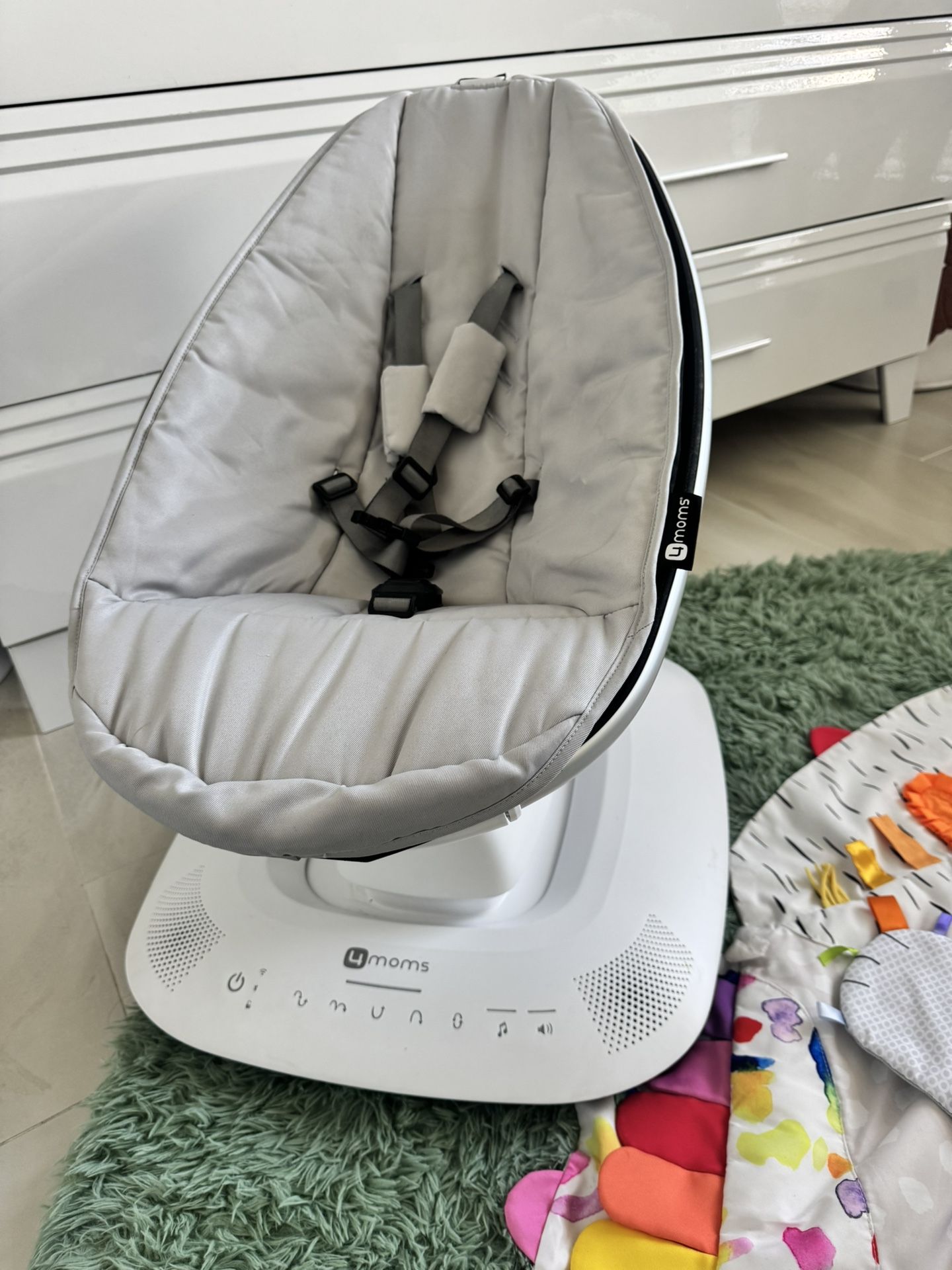 ๐ถ๐ผ 4Moms MamaRoo Multi-Motion Baby Swing