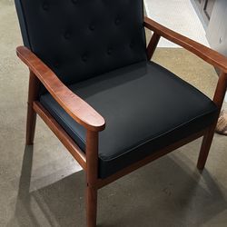 Accent chair