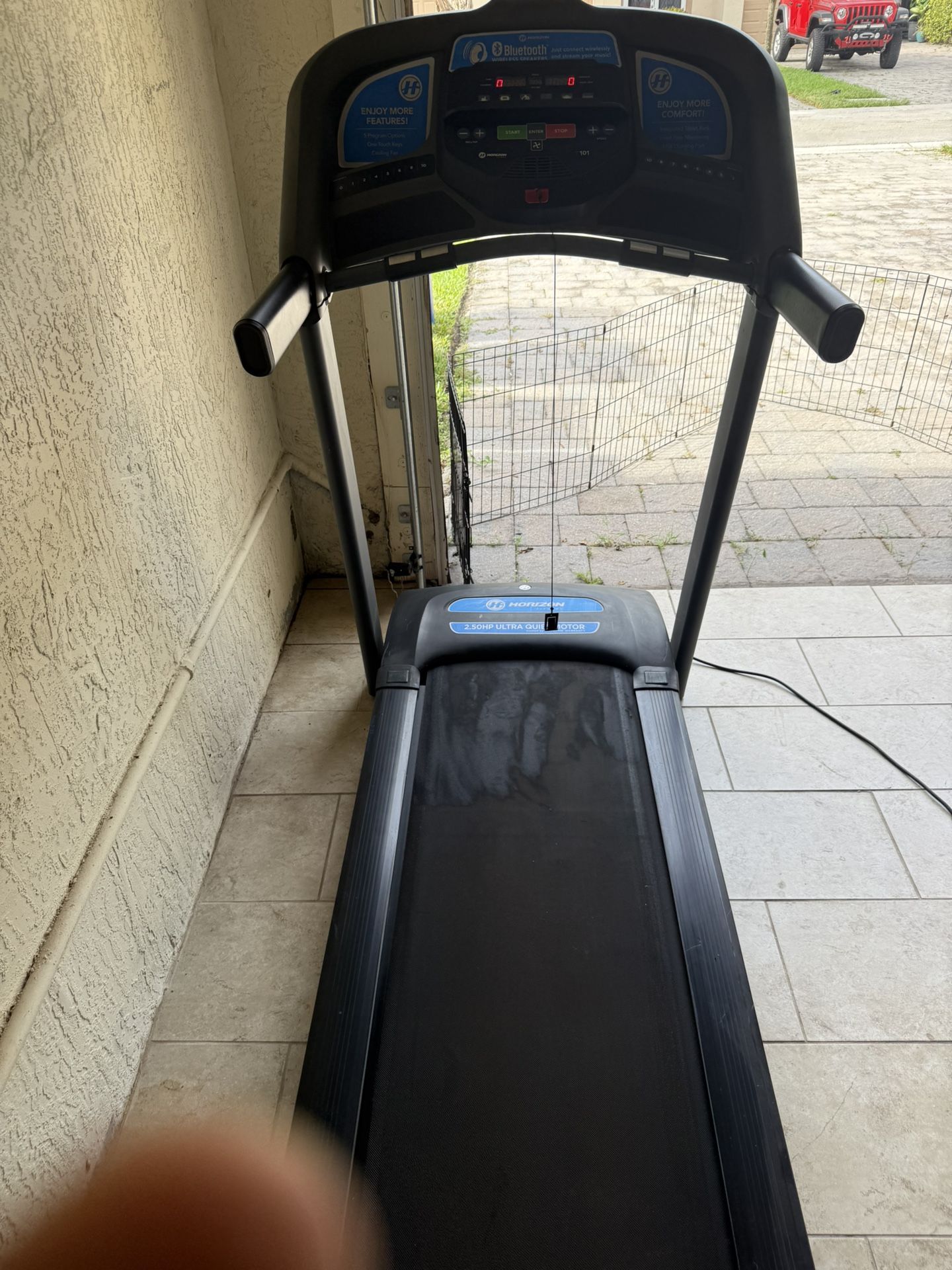 Horizon T101 Treadmill