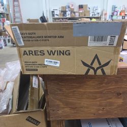 ARES WING- HEAVY DUTY COUNTERBALANCE MONITOR ARM- WITH USB-A/USB-C PORTS 