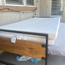 Twin Trundle Bed With Two mattresses