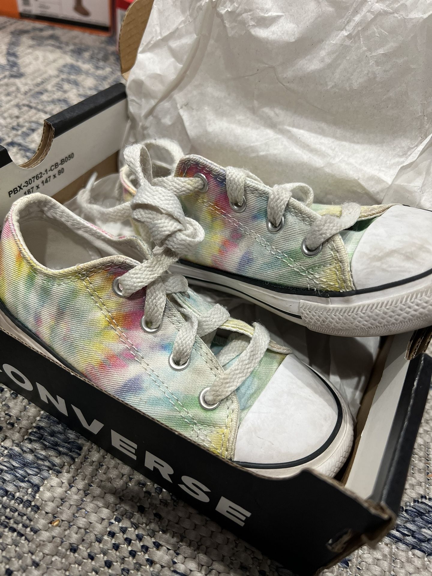 CONVERSE SIZE 9.0