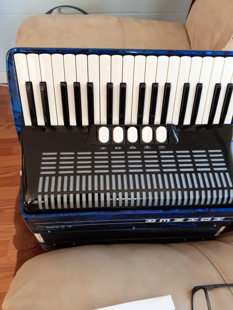 Never Used Hohner Accordion