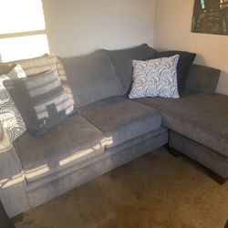 Convertible Sectional Sofa (Gray, Seats 3)