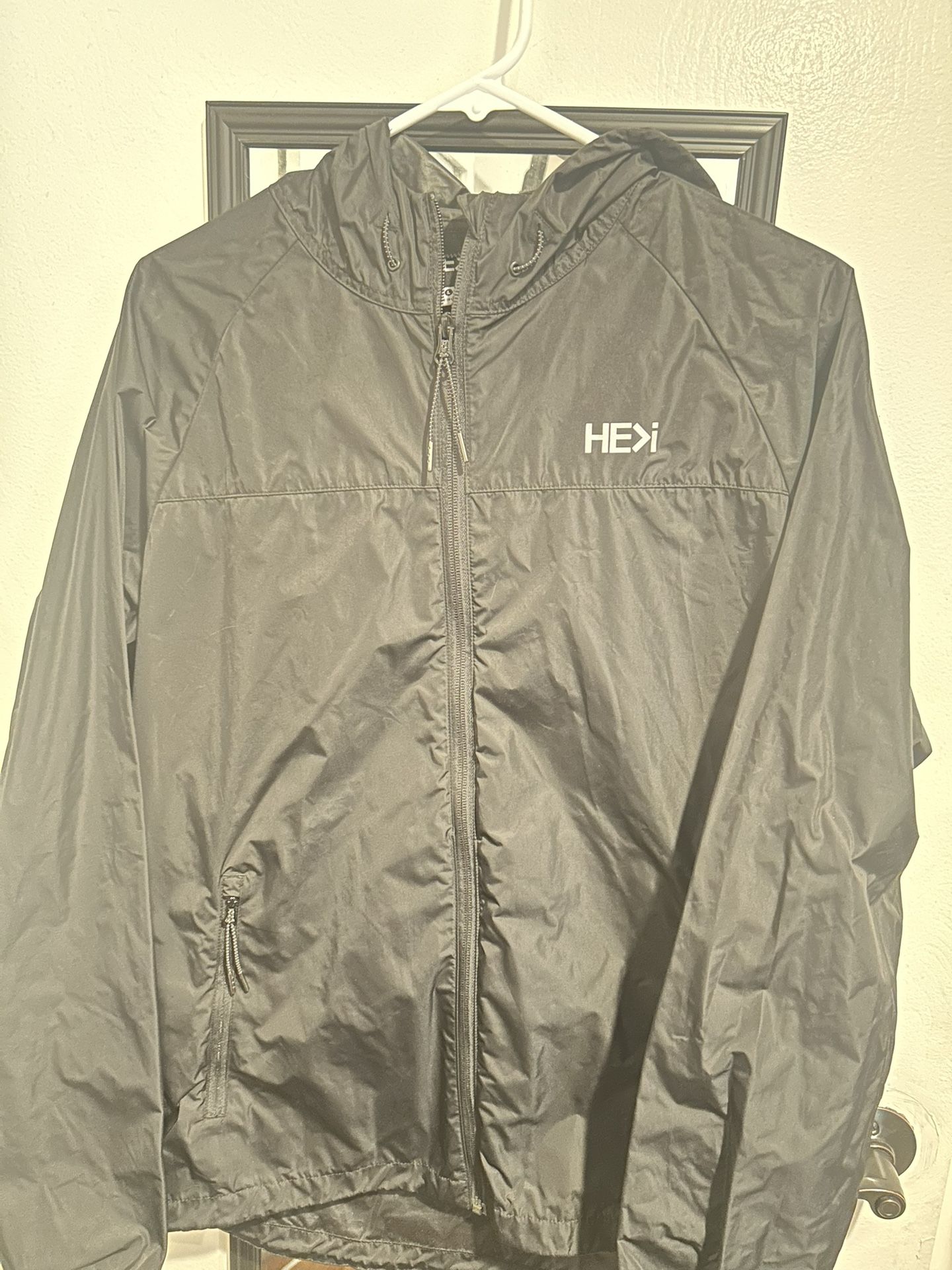 He>i Black Windbreaker Size L