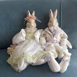 Victorian Reproduction Porcelain Bunny Rabbits