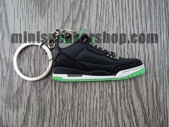FLAT SILICON JORDAN 3 KEYCHAIN - JOKER