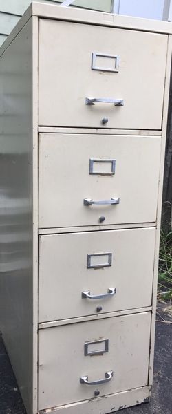 Metal cabinet