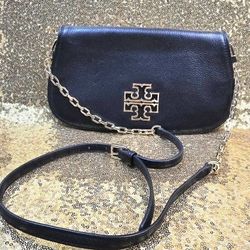 Tory Burch Leather Crossbody / Clutch Bag – Black with Gold Logo (Used – Excellent Condition)👜👛👑