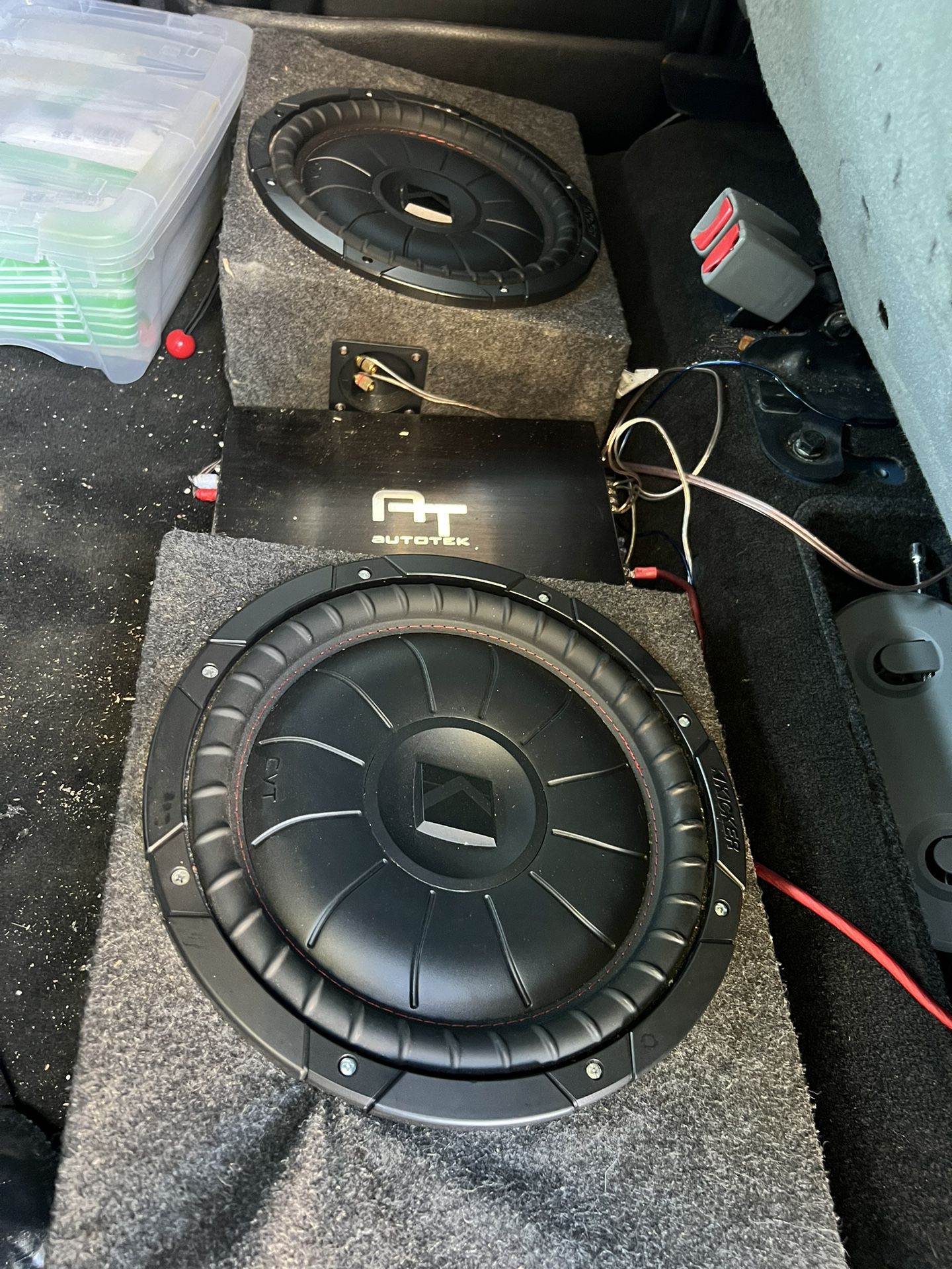 2 Kicker CVT 12” Shallow Subs With Box And 1600W Amp