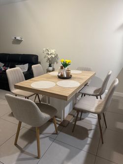Extendable Dining Table with Chairs