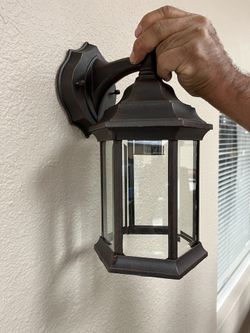 Outdoor Wall Lantern