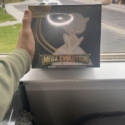 Factory Sealed Mega Evolutions (Gardevoir)  Elite Trainers Box 