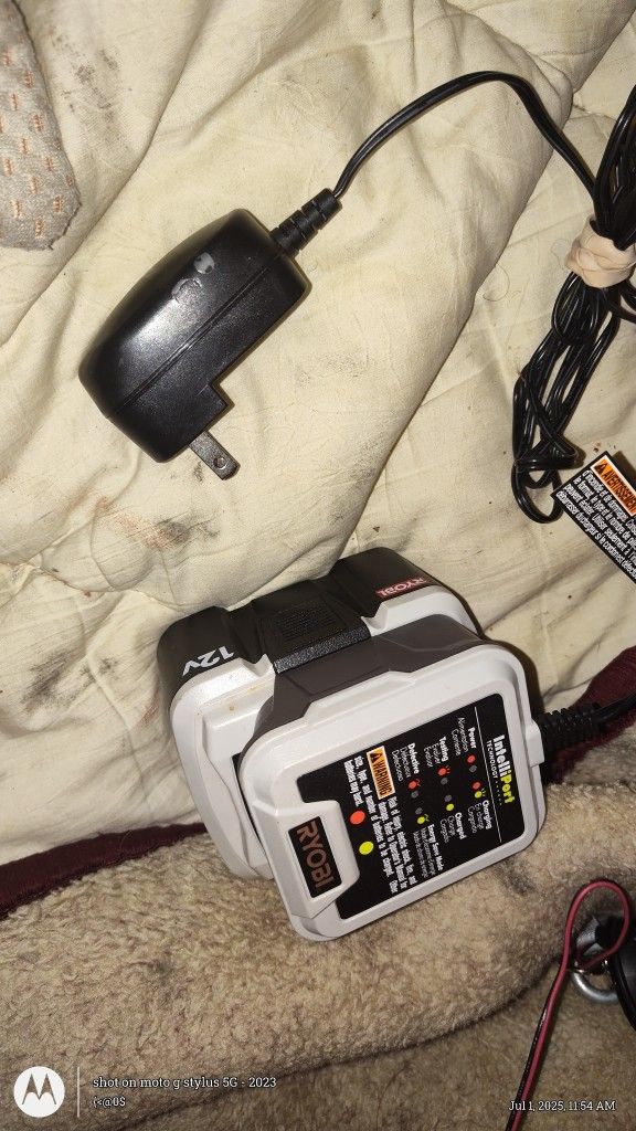 Ryobi 12 Volt 5ma Battery And Charger