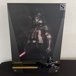 Hot toys DARTH VADER™ (BATTLE DAMAGED) (DELUXE VERSION) (SPECIAL EDITION) NEW