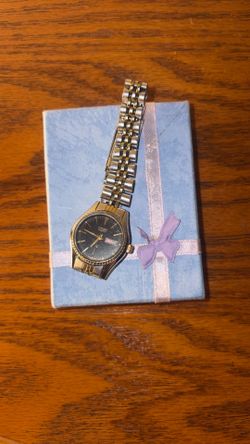 Citizen Quartz water resistant hand watch