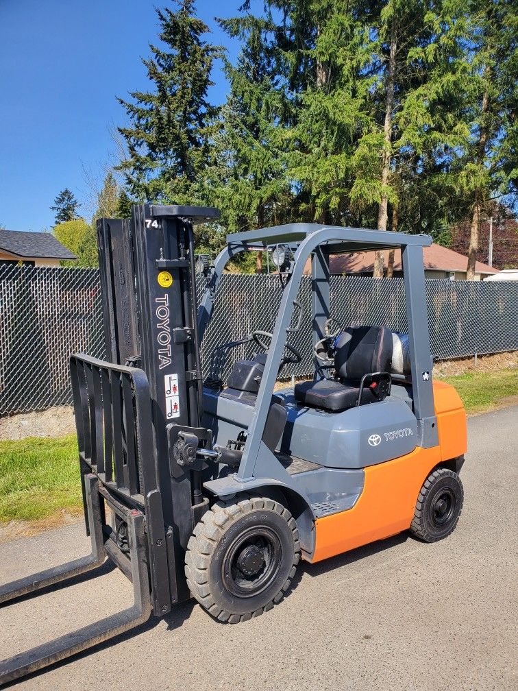 2007 Toyota Forklift 7FGU25