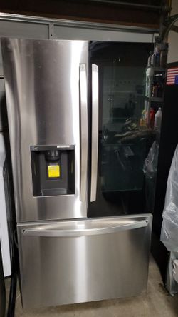 LG COUNTER DEPTH REFRIGERATOR NEW OPEN BOX CAN DELIVER ANYWHERE 