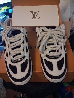 Louis Vuitton shoes size 10