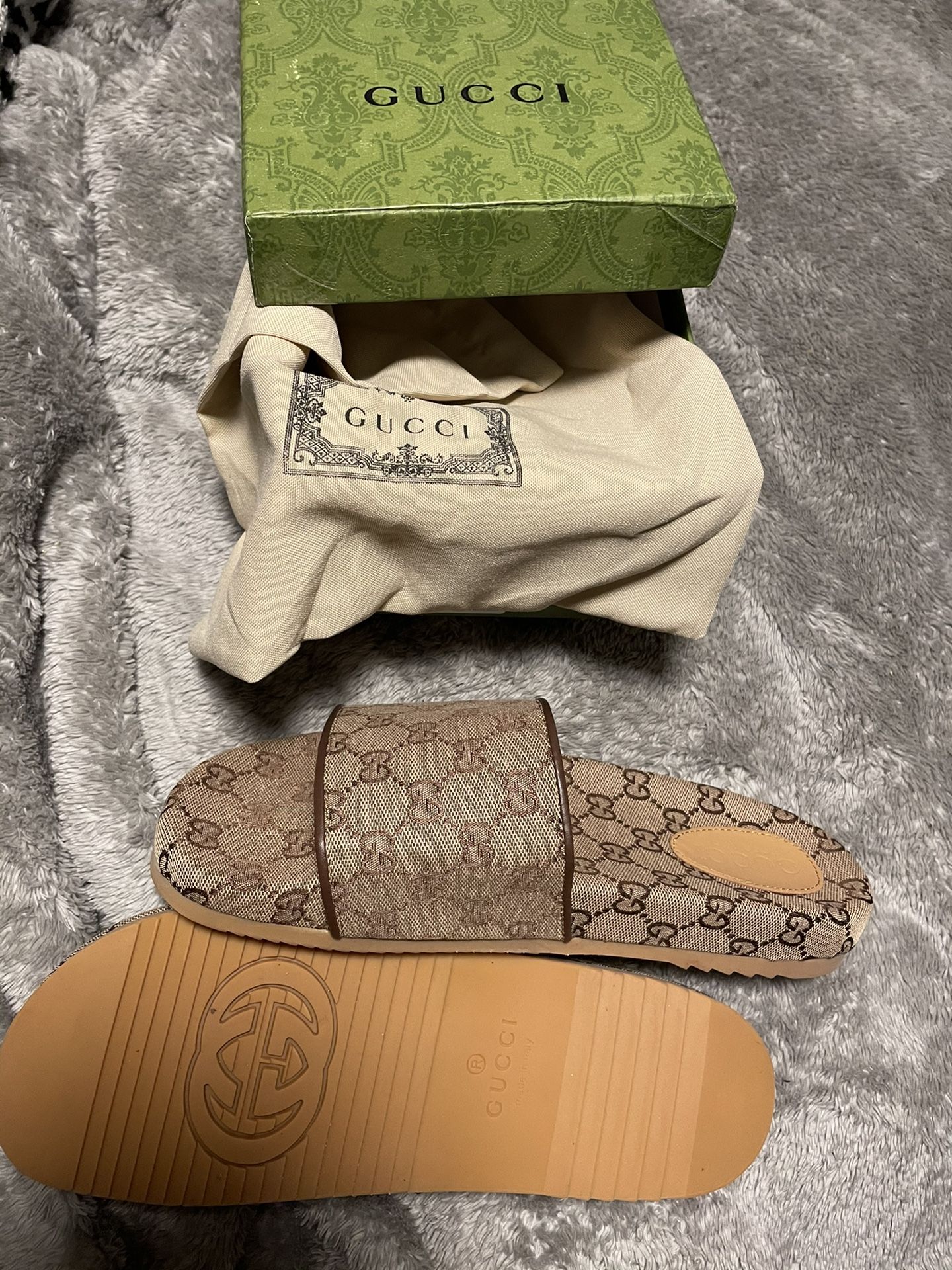Gucci - Men's GG canvas slide sandal