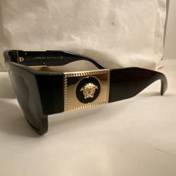 Taille Stadium Voorrecht Versace Mens Sunglasses for Sale in Los Angeles, CA - OfferUp