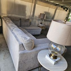 Large U-shaped Sectional Couch/sofa Grande En Forma De U/Cash Only 