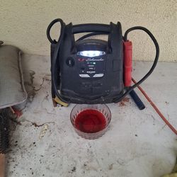 Battery  Charger. Compressor 