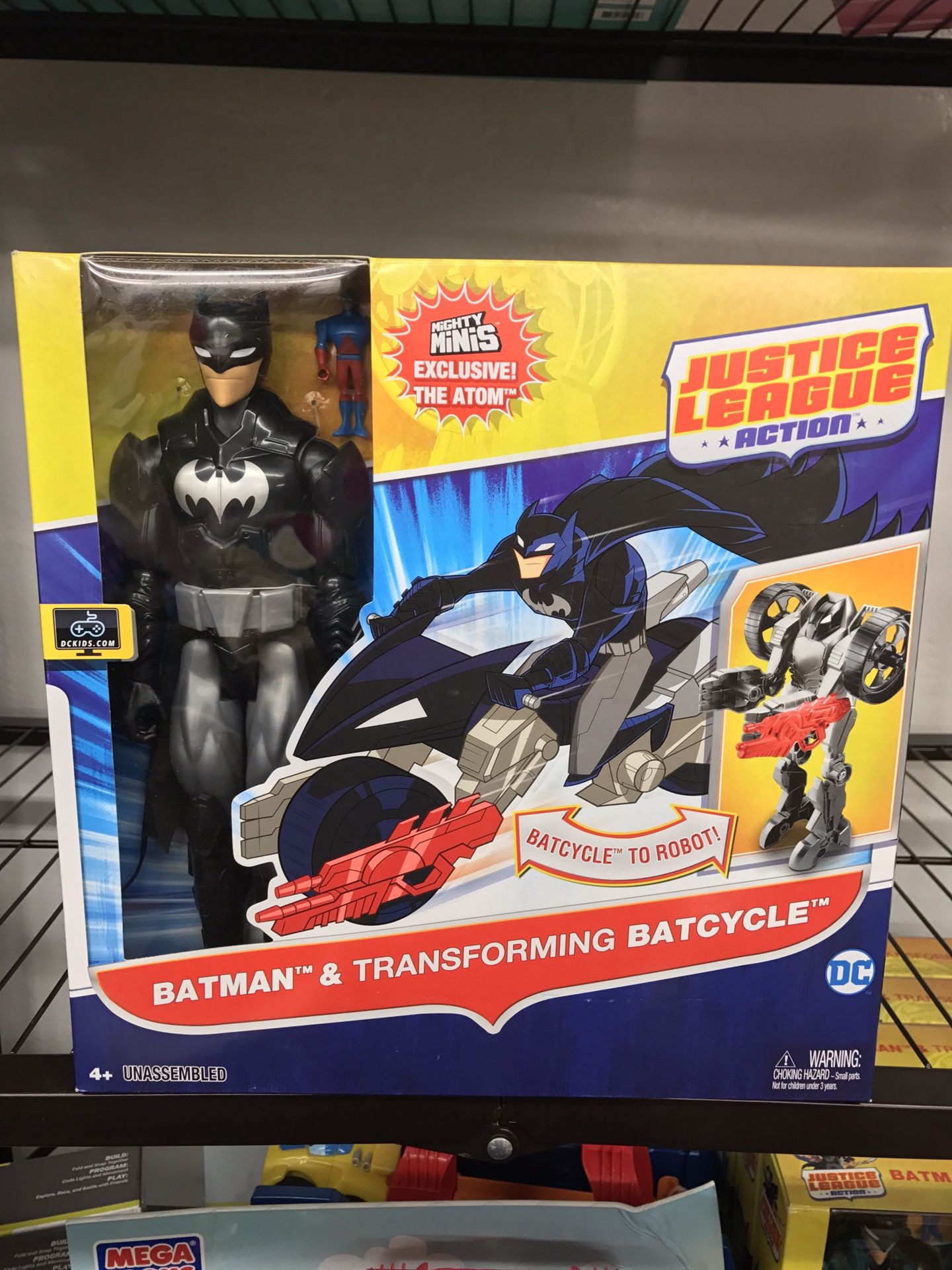 Justice league action Batman and transforming batcycle