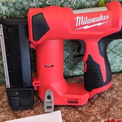 Milwaukee
M12 12-Volt 23-Gauge Lithium-Ion Cordless Pin Nailer  (Tool-Only)