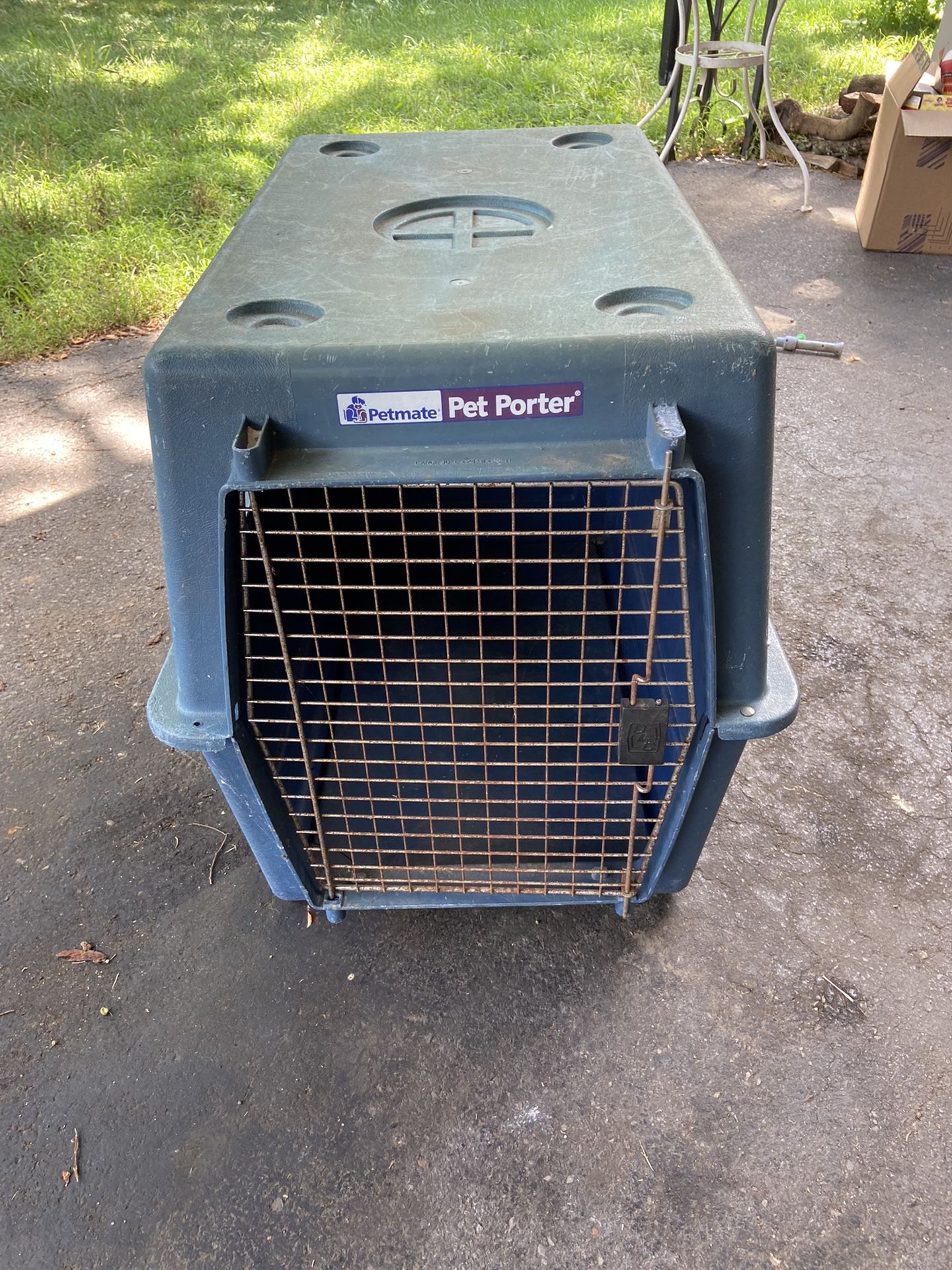 Dog Carrier/Kennel/Crate