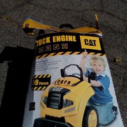 Cat Build Engine Toy 