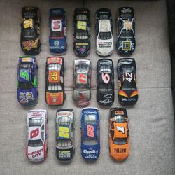 14 1:24 scale NASCAR diecast race cars