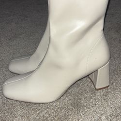 White boots 