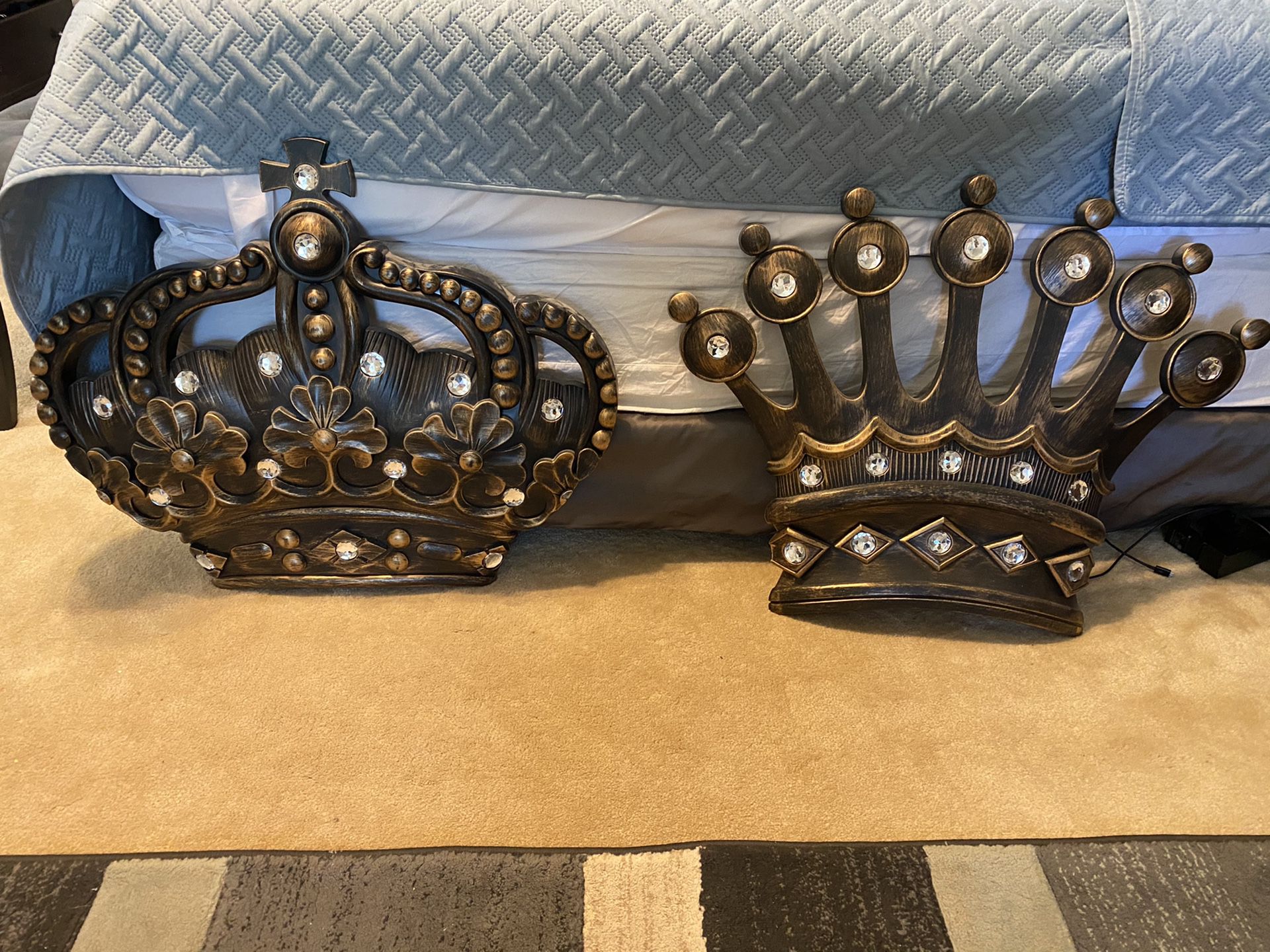Decor crowns